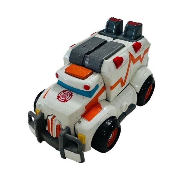 Transformers Rescue Bots Medix The Doc Bot Ambulance - Picture 1 of 10
